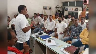 वाहन मालिकों का फूटा गुस्सा; 8 महीने बाद भी नहीं मिला चुनावी ड्यूटी का बकाया, फूंकेंगे चुनाव आयोग का पुतला